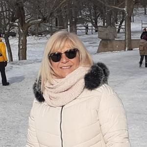 Meet your Posher, Donaline